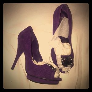 Brand New Untouched BCBG suede pumps